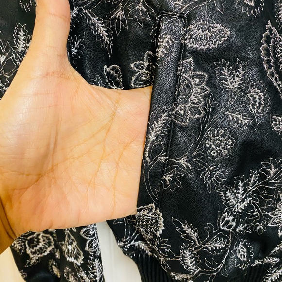 🖤 CUTE MICHAEL KORS JACKET 🖤 - Picture 4 of 6